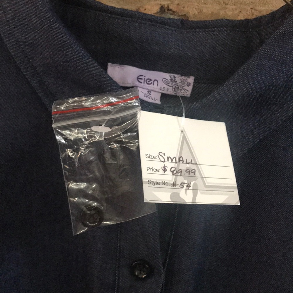 NWT Denim Ruffle Sleeve Dress - Picture 5 of 6